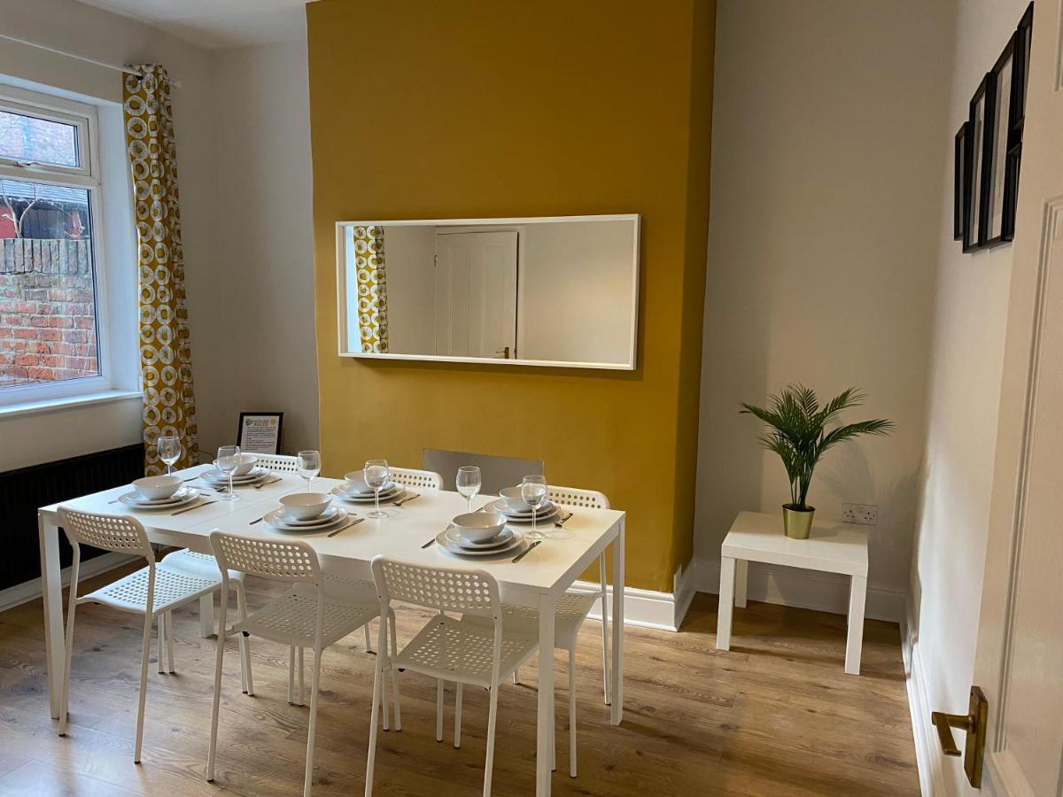 Thornton - Stylish 3 Bed Terraced House With Free Parking Villa Darlington  Exterior photo